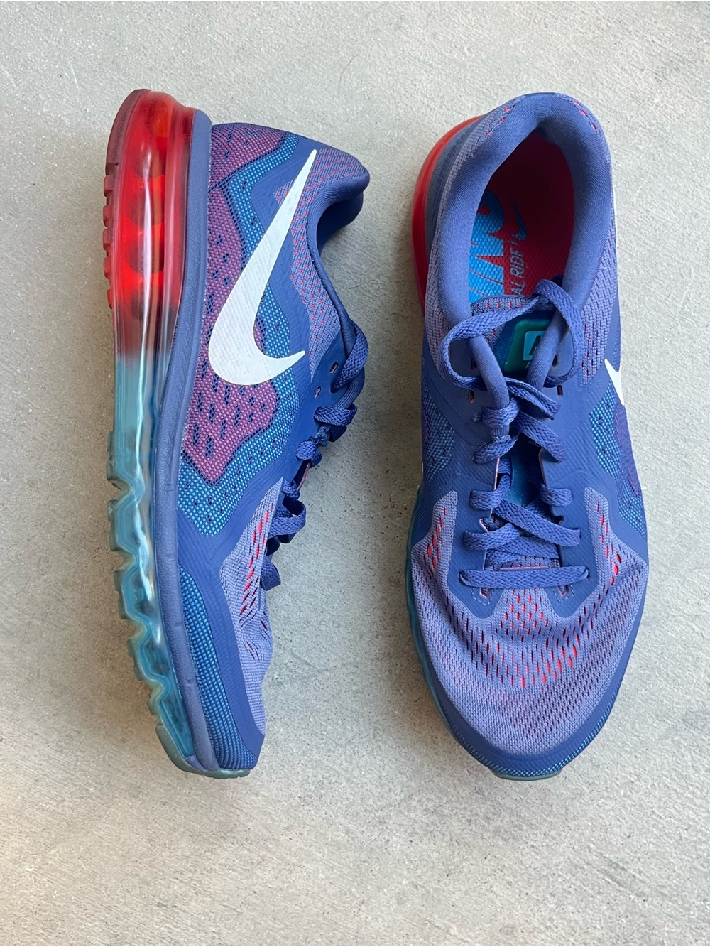 NIKE Men’s running sneakers Size 10.5